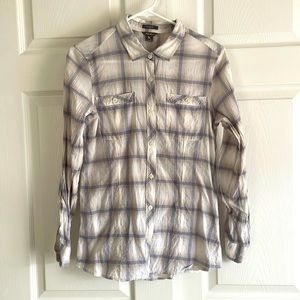Eddie Bauer Lightweight Button Down